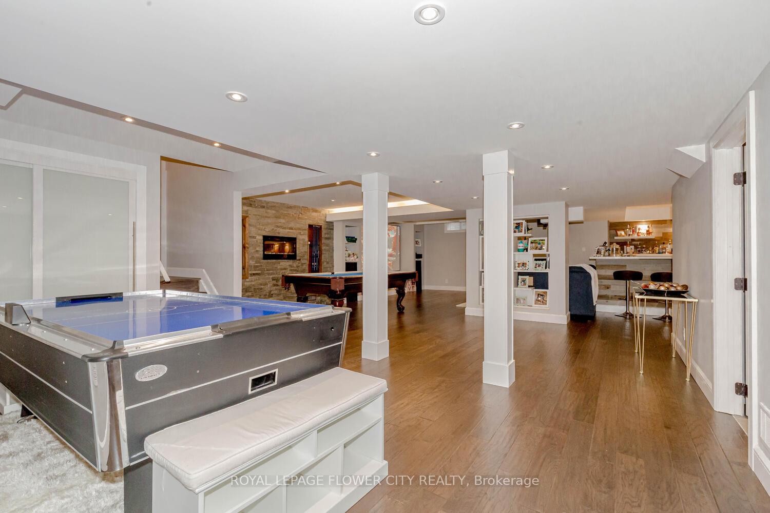 Photo 25 of 836 O'reilly Crescent N, Shelburne — HOMEH