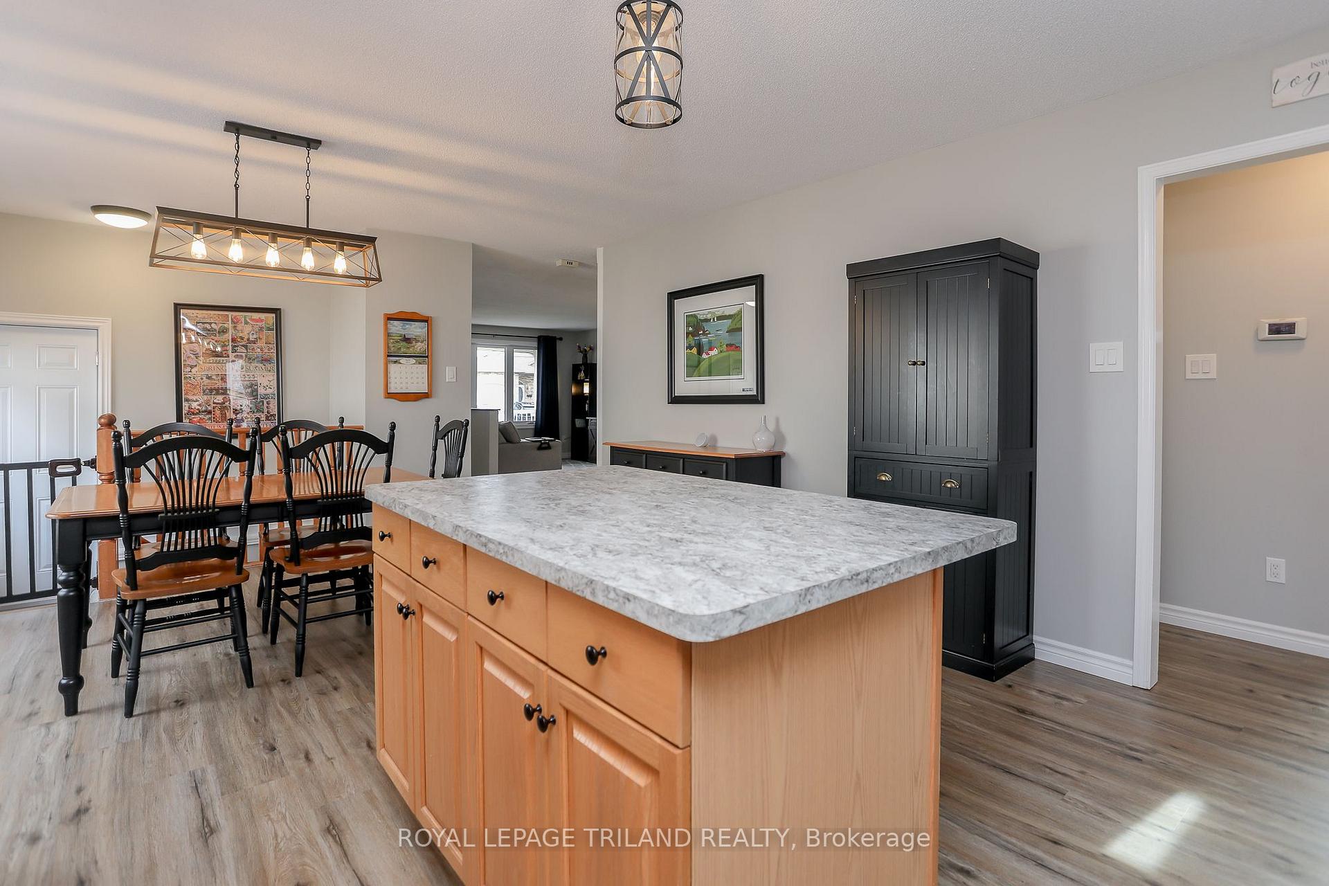 Photo 19 of 68 Ponsford Place, St. Thomas — HOMEH