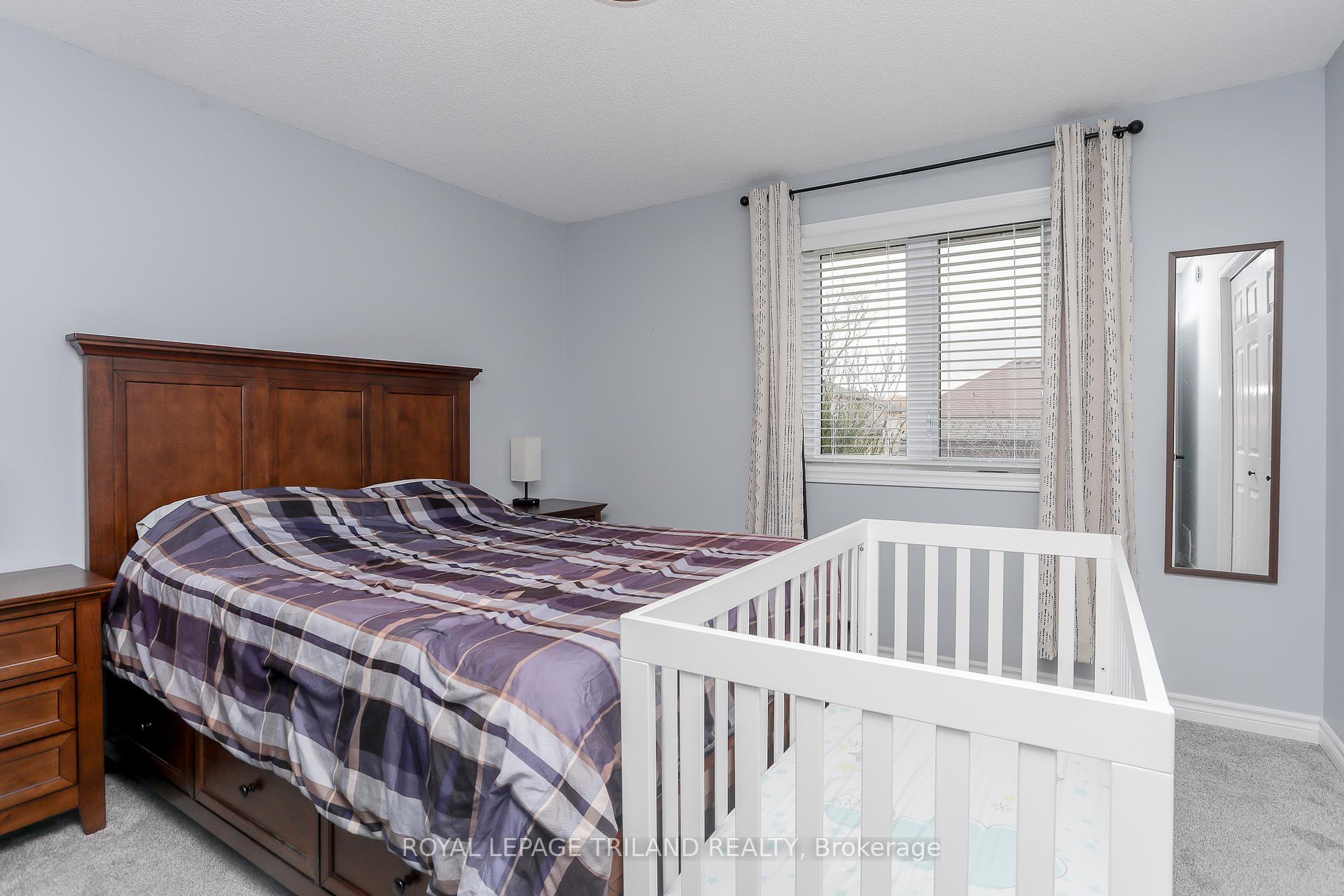 Photo 17 of 68 Ponsford Place, St. Thomas — HOMEH