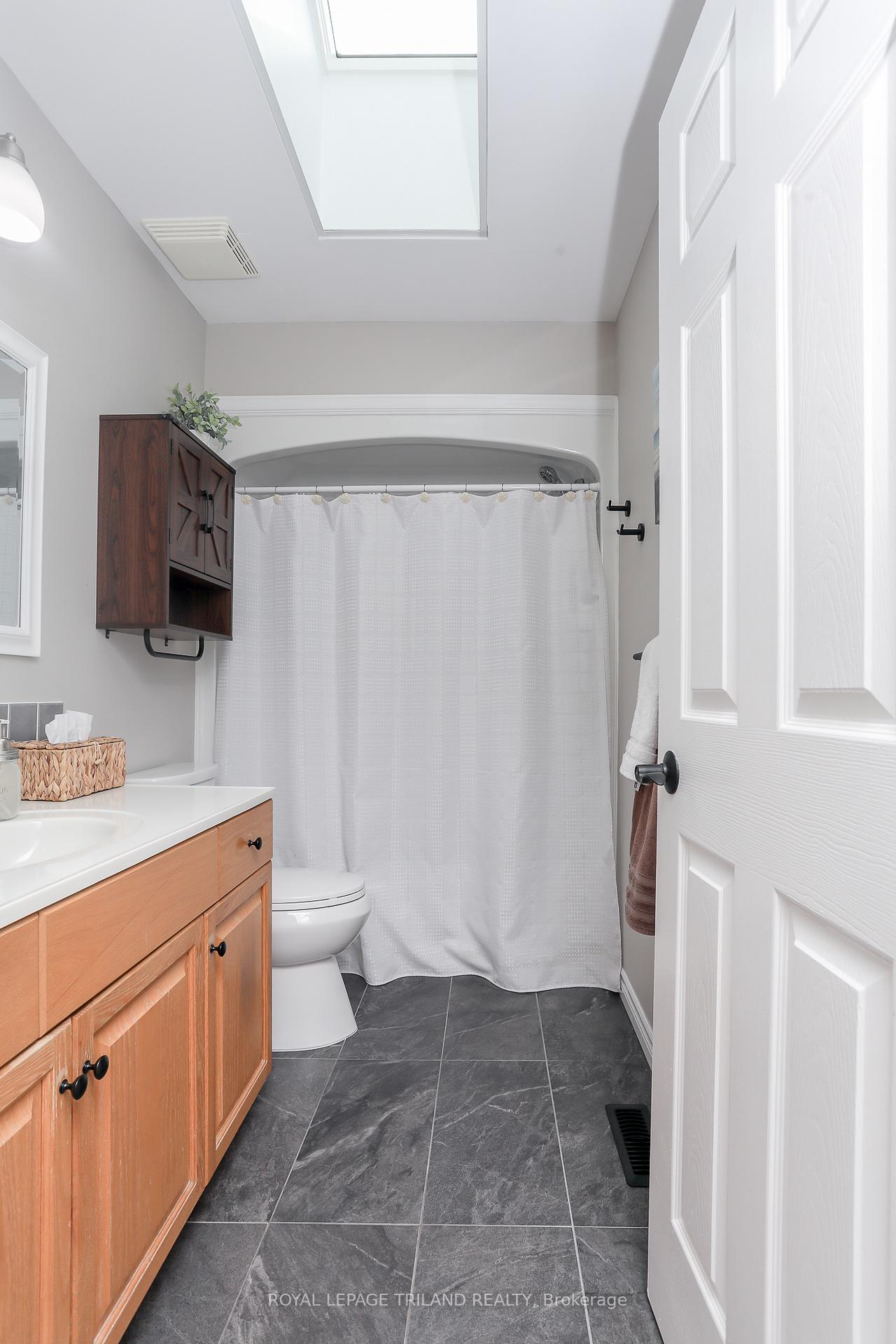Photo 25 of 68 Ponsford Place, St. Thomas — HOMEH