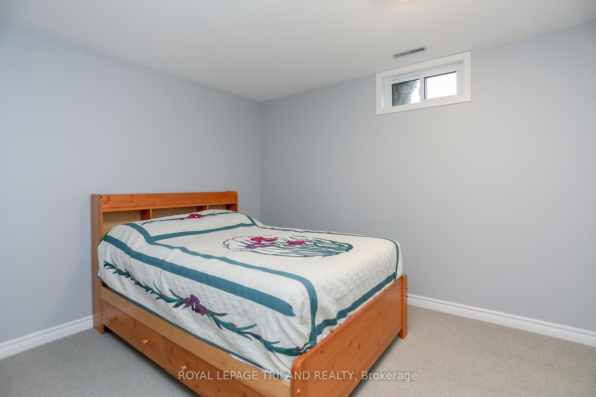 Photo 31 of 68 Ponsford Place, St. Thomas — HOMEH