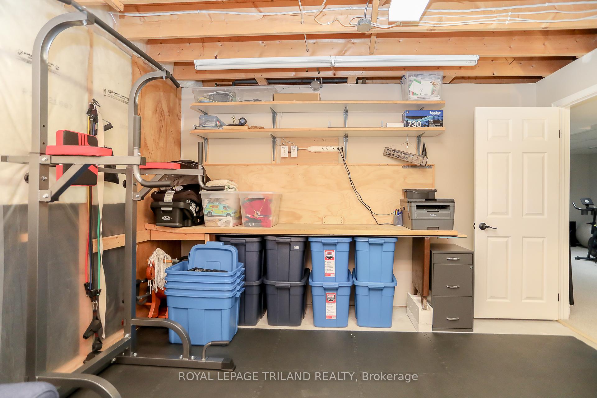 Photo 35 of 68 Ponsford Place, St. Thomas — HOMEH