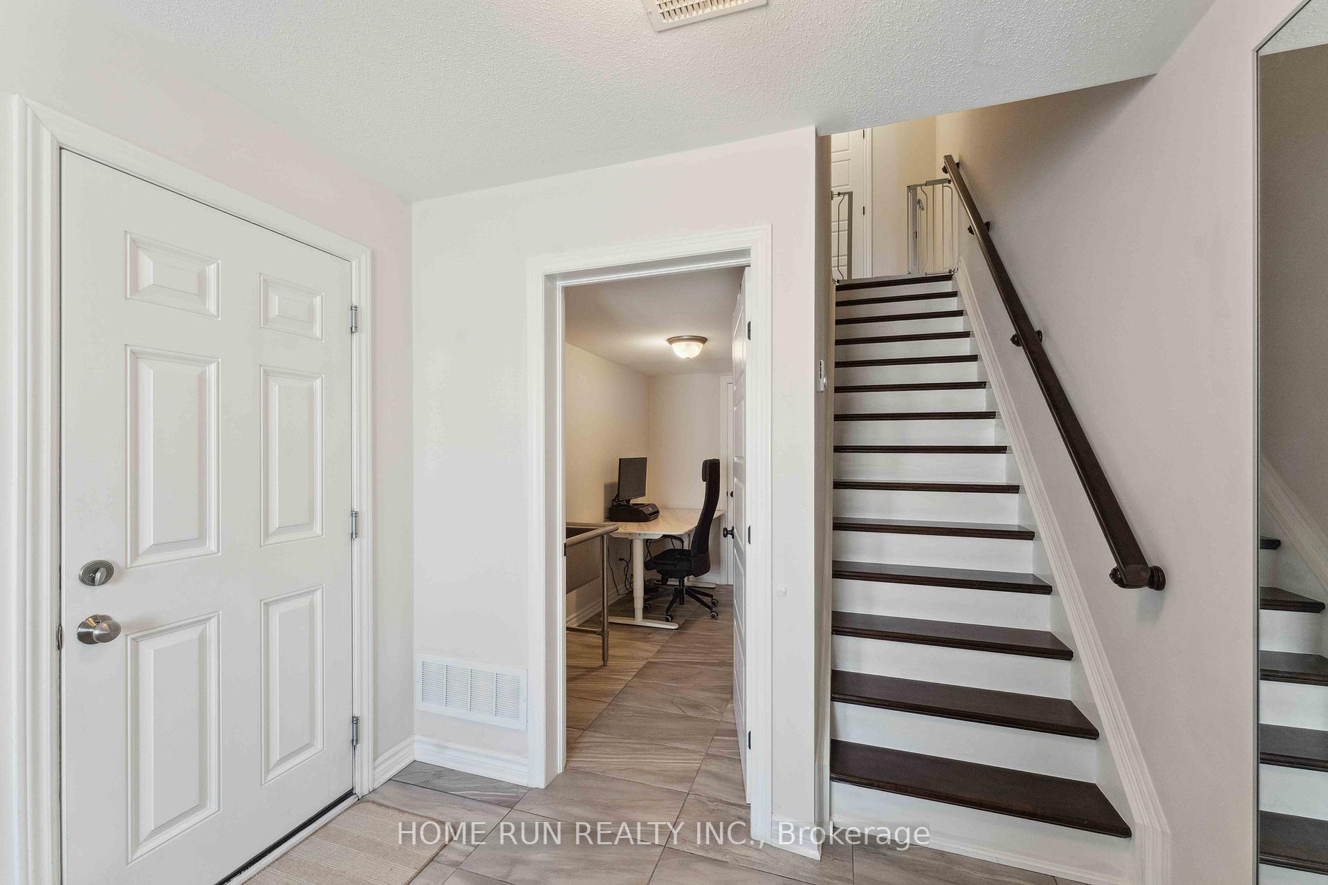 Photo 4 of 134 Grenadine Street, Ottawa, Stittsville (North) — HOMEH
