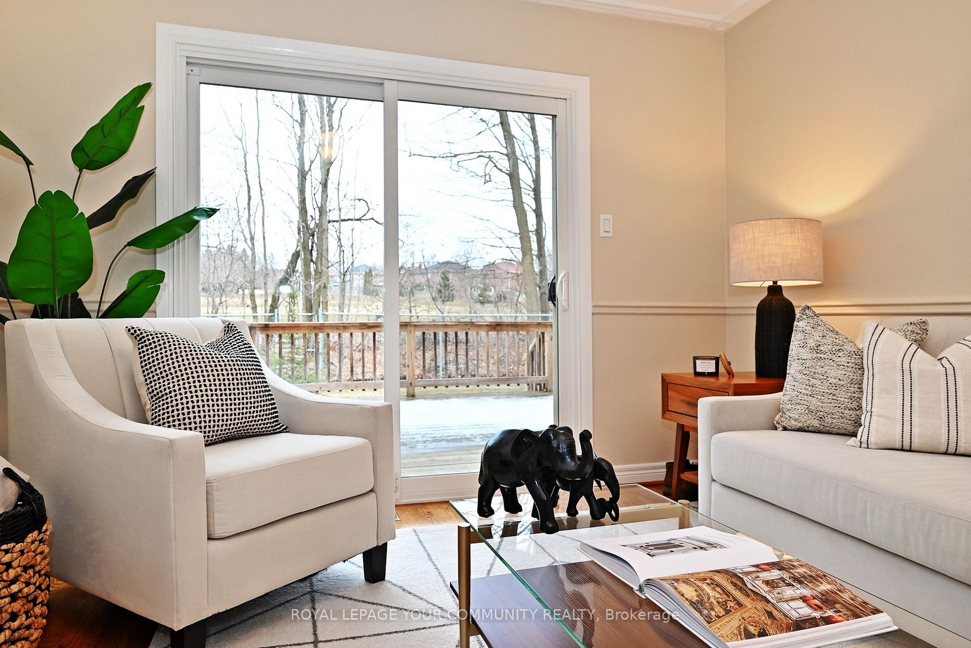 Photo 4 of 180 Kemano Road, Aurora, Aurora Heights — HOMEH