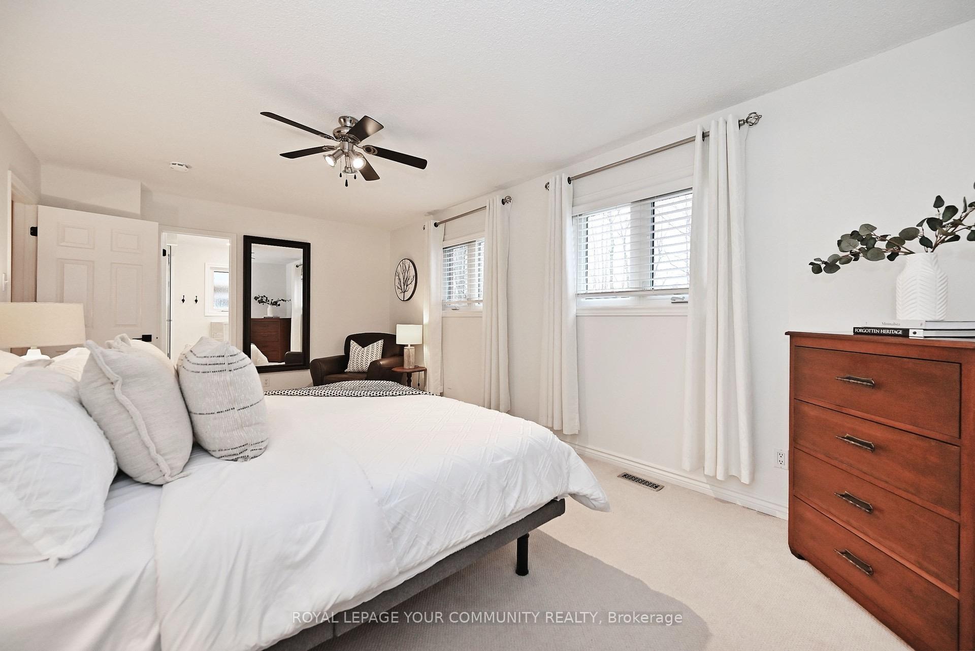 Photo 26 of 180 Kemano Road, Aurora, Aurora Heights — HOMEH