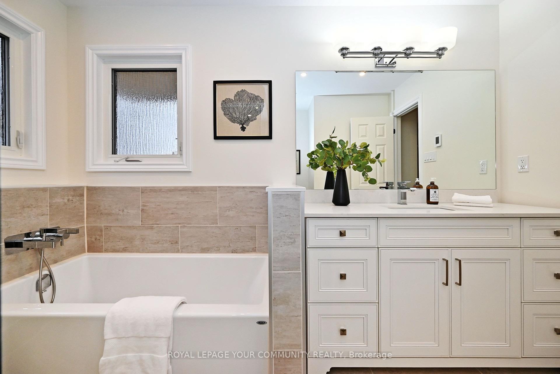 Photo 39 of 180 Kemano Road, Aurora, Aurora Heights — HOMEH