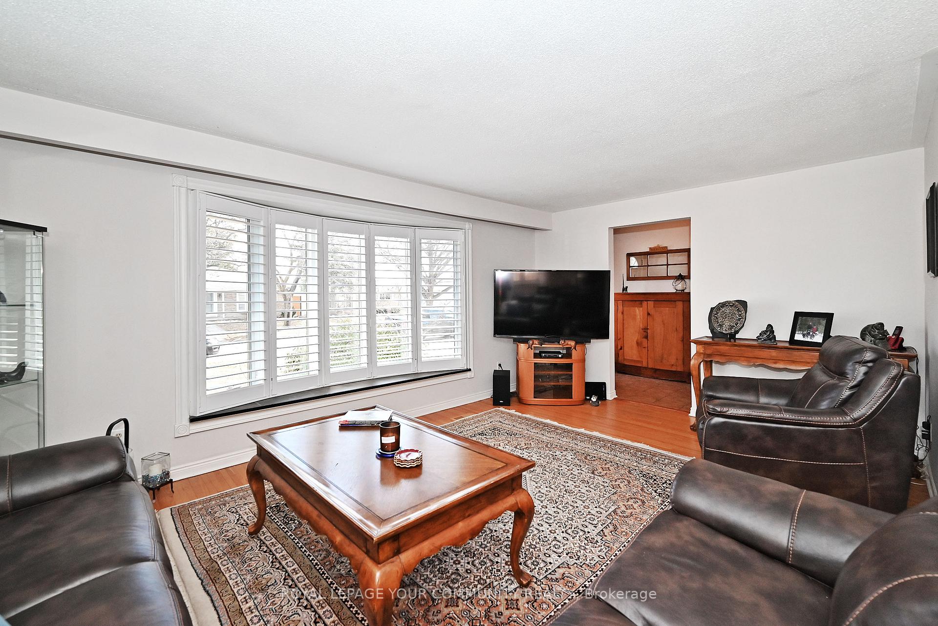 Photo 16 of 88 Hill Drive, Aurora, Aurora Heights — HOMEH