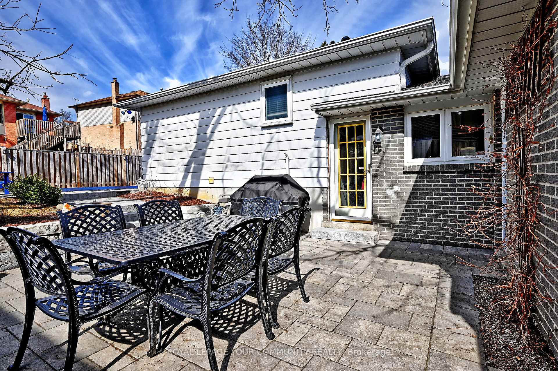 Photo 20 of 88 Hill Drive, Aurora, Aurora Heights — HOMEH