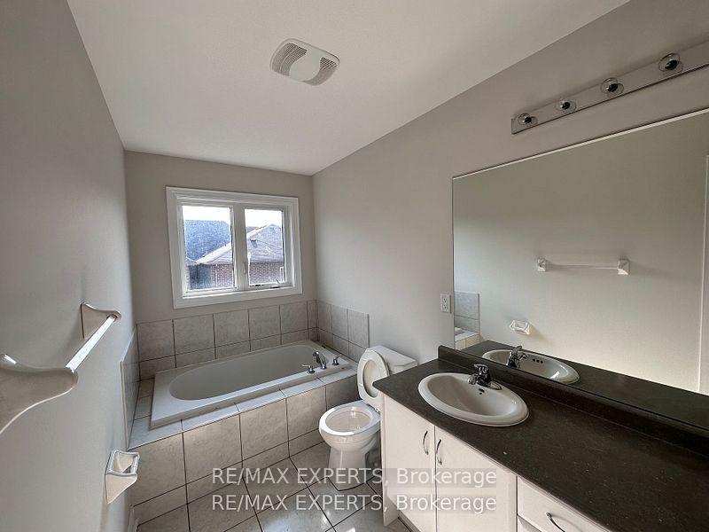 Photo 9 of 1273 Peelar Crescent, Innisfil, Lefroy — HOMEH