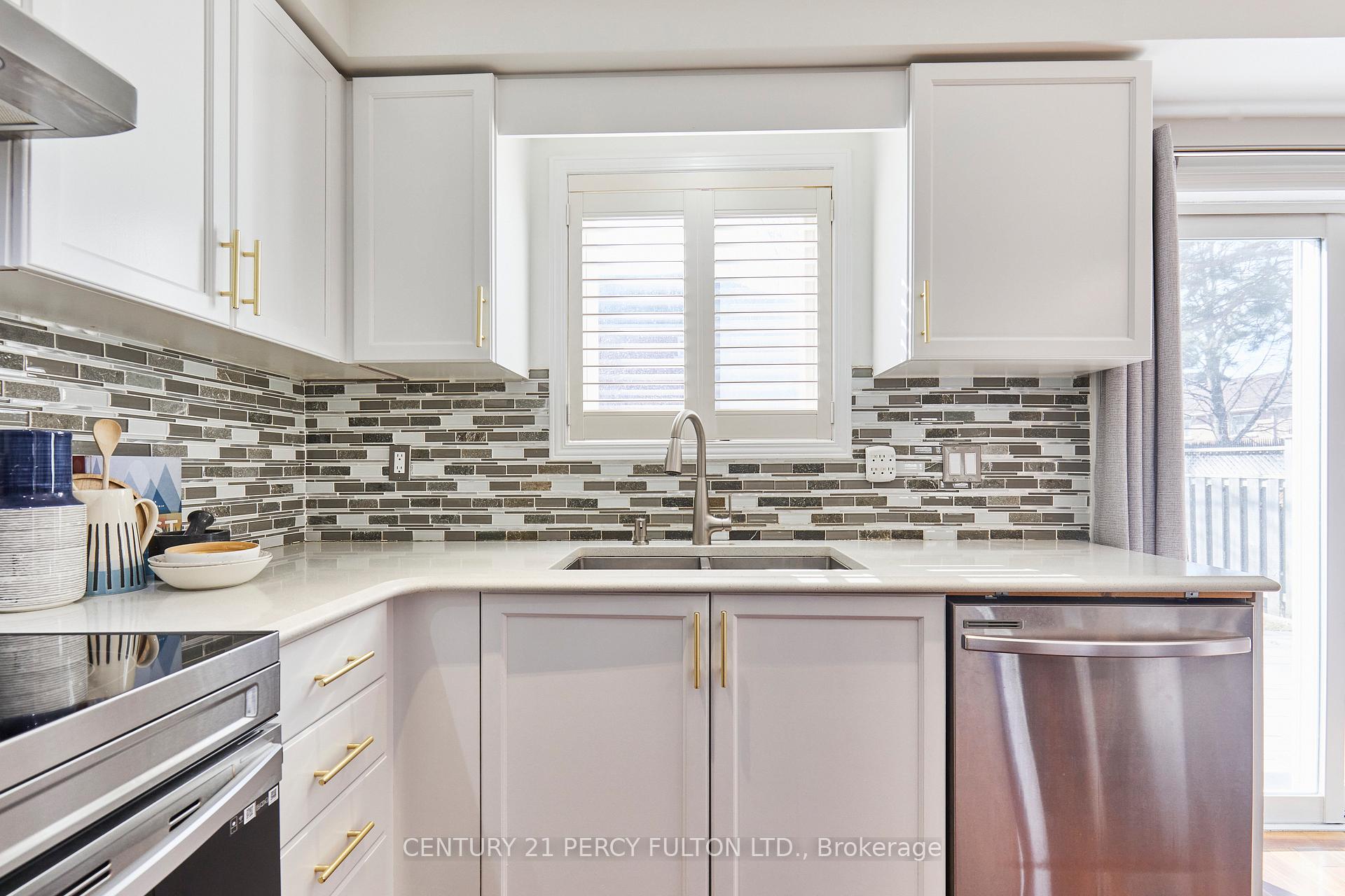 Photo 15 of 11 Gill Crescent, Ajax, Central West — HOMEH