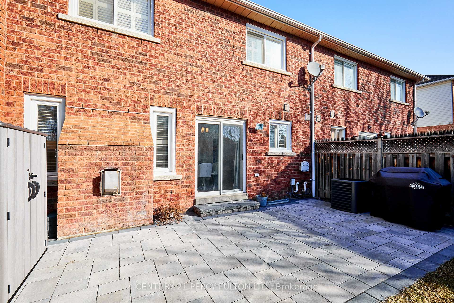 Photo 9 of 11 Gill Crescent, Ajax, Central West — HOMEH