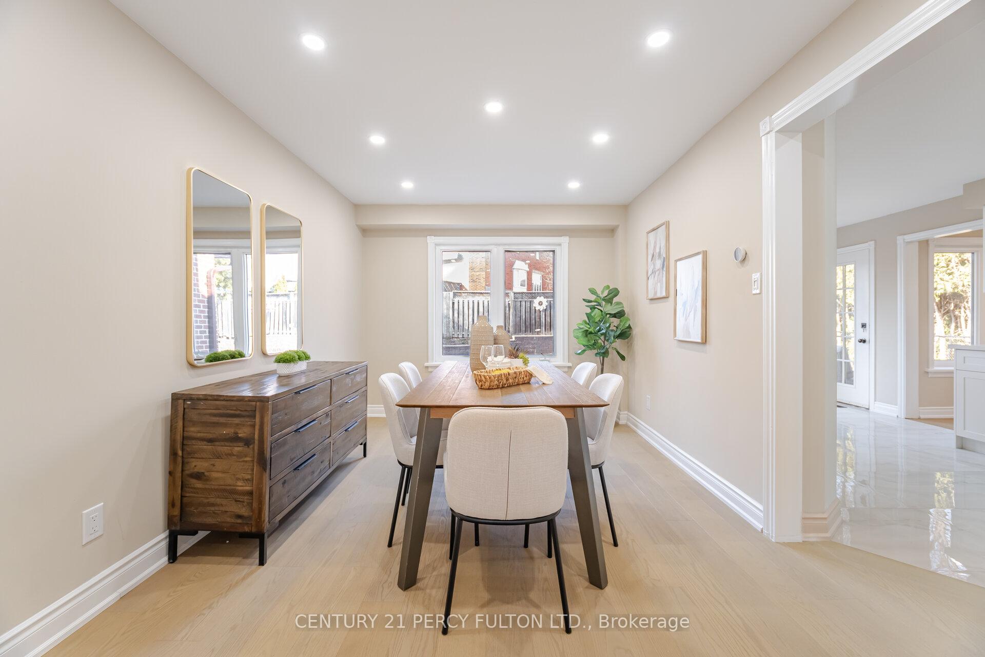 Photo 2 of 1285 Maple Ridge Drive, Pickering, Liverpool — HOMEH