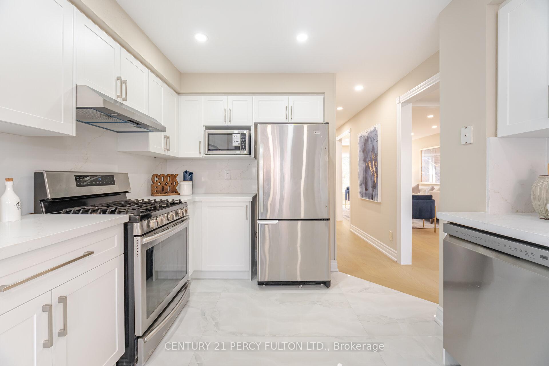 Photo 16 of 1285 Maple Ridge Drive, Pickering, Liverpool — HOMEH