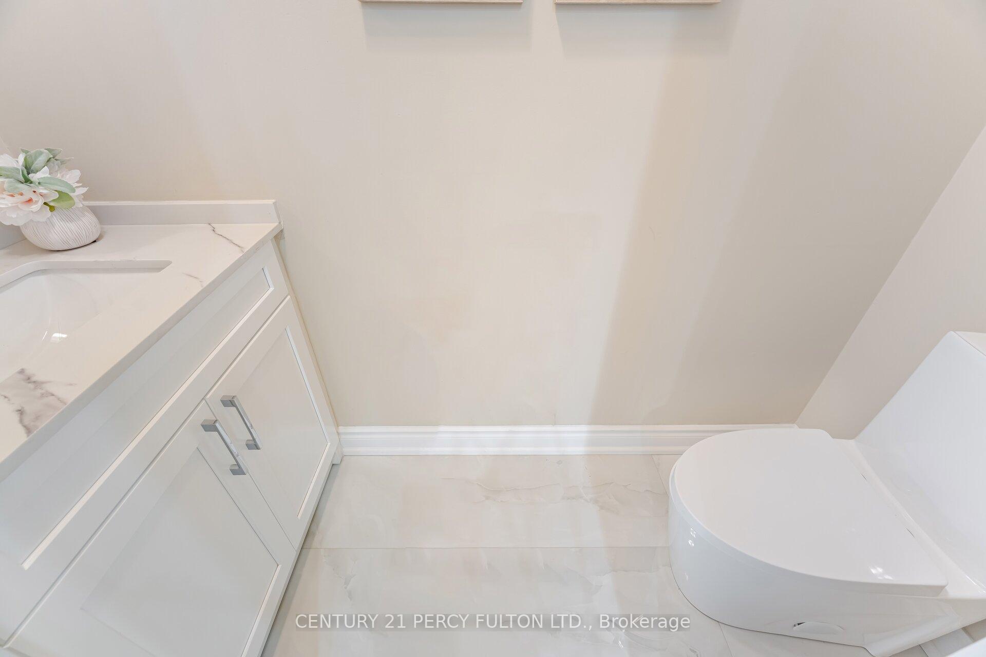 Photo 7 of 1285 Maple Ridge Drive, Pickering, Liverpool — HOMEH