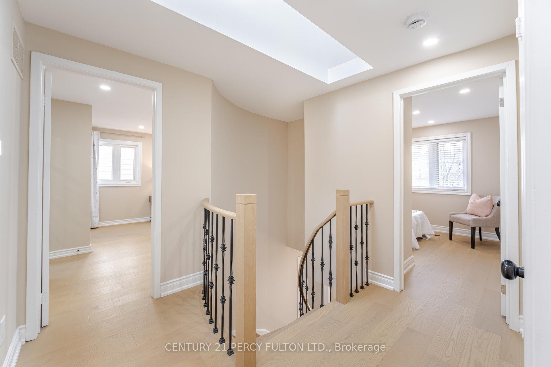 Photo 10 of 1285 Maple Ridge Drive, Pickering, Liverpool — HOMEH