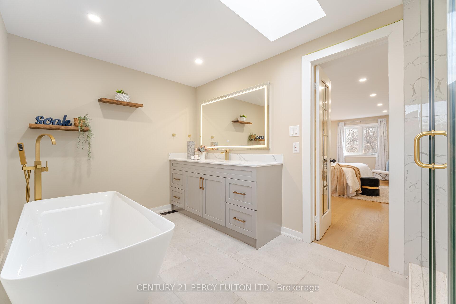 Photo 18 of 1285 Maple Ridge Drive, Pickering, Liverpool — HOMEH