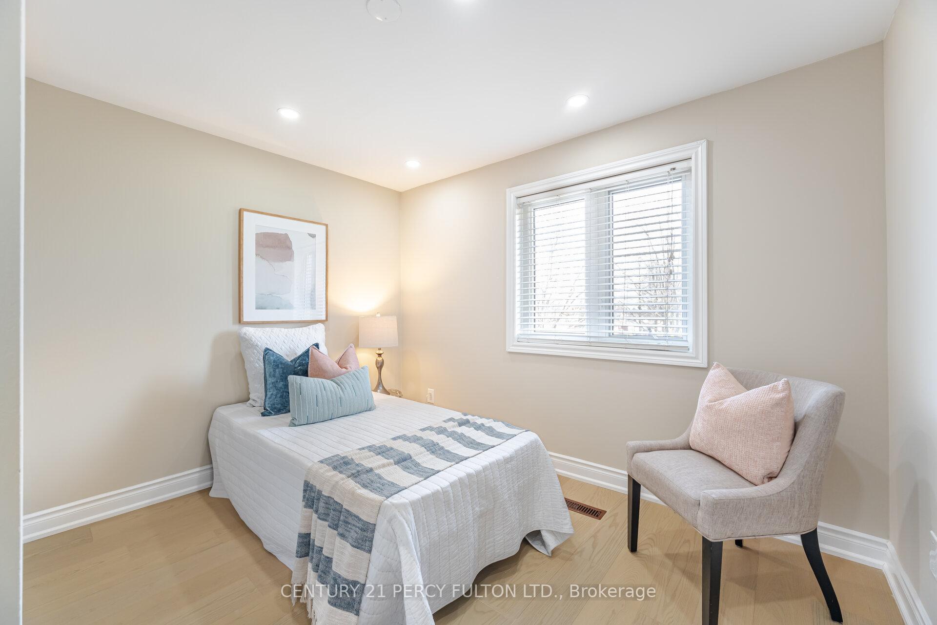 Photo 29 of 1285 Maple Ridge Drive, Pickering, Liverpool — HOMEH