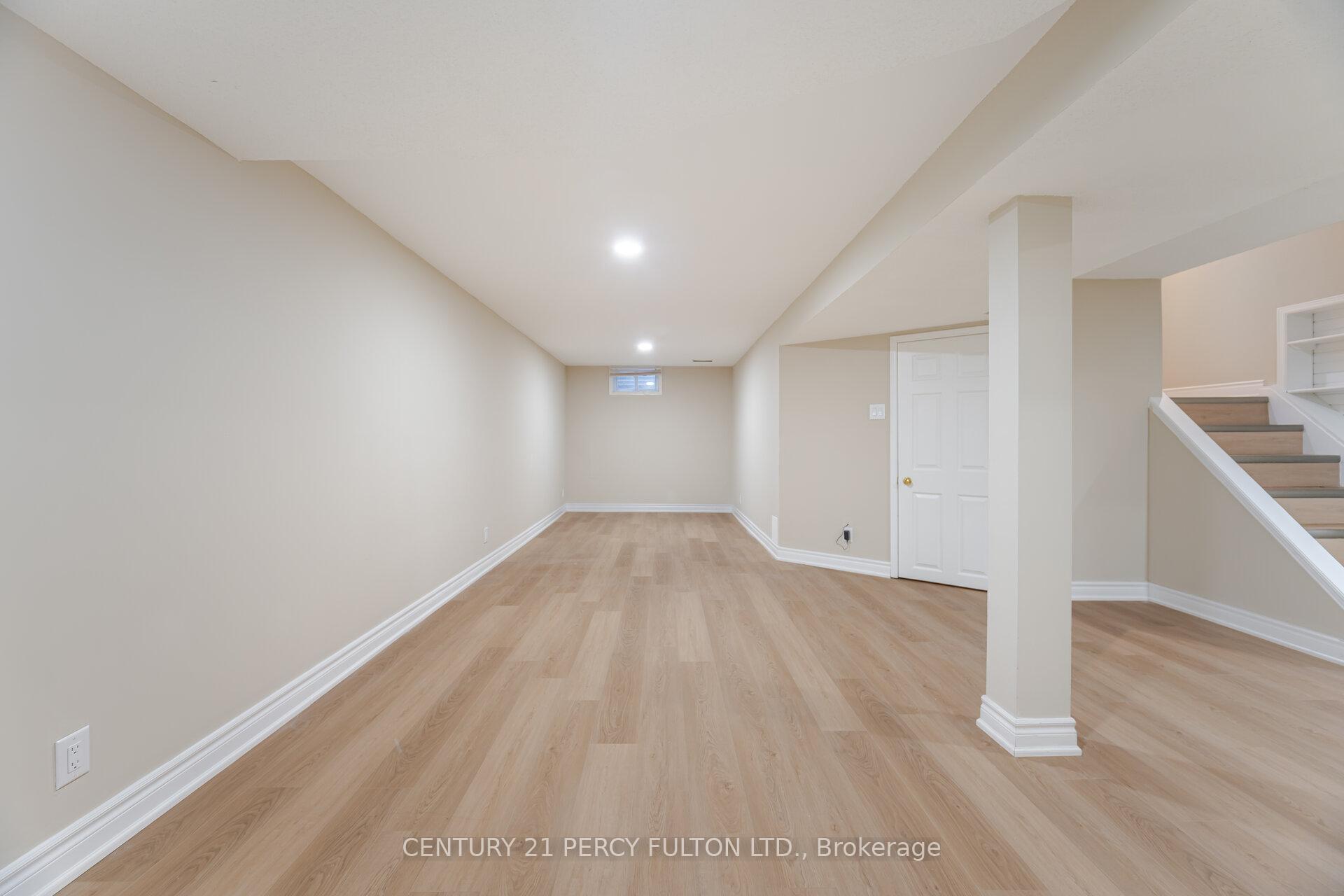 Photo 26 of 1285 Maple Ridge Drive, Pickering, Liverpool — HOMEH