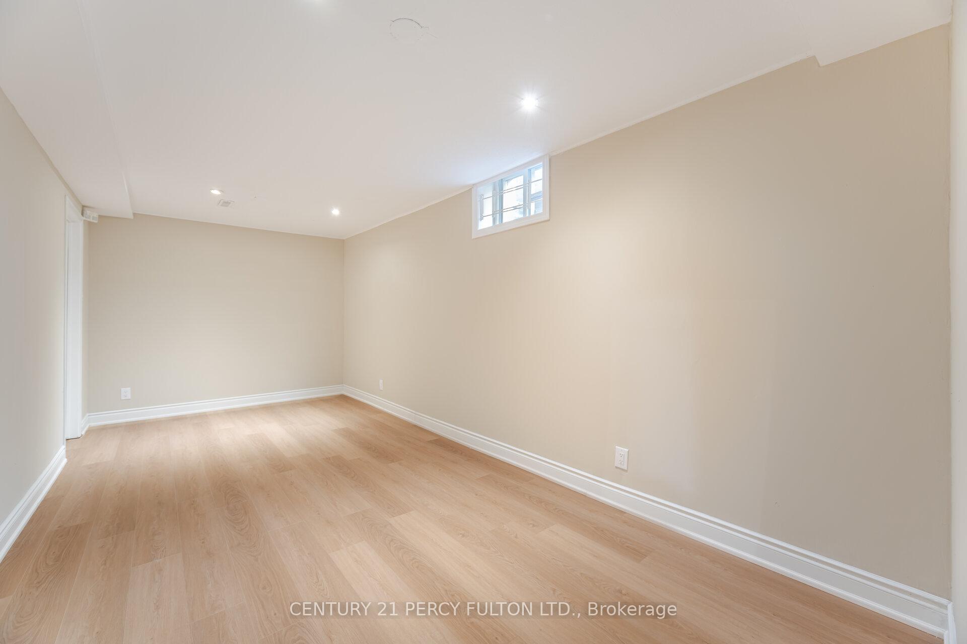 Photo 32 of 1285 Maple Ridge Drive, Pickering, Liverpool — HOMEH