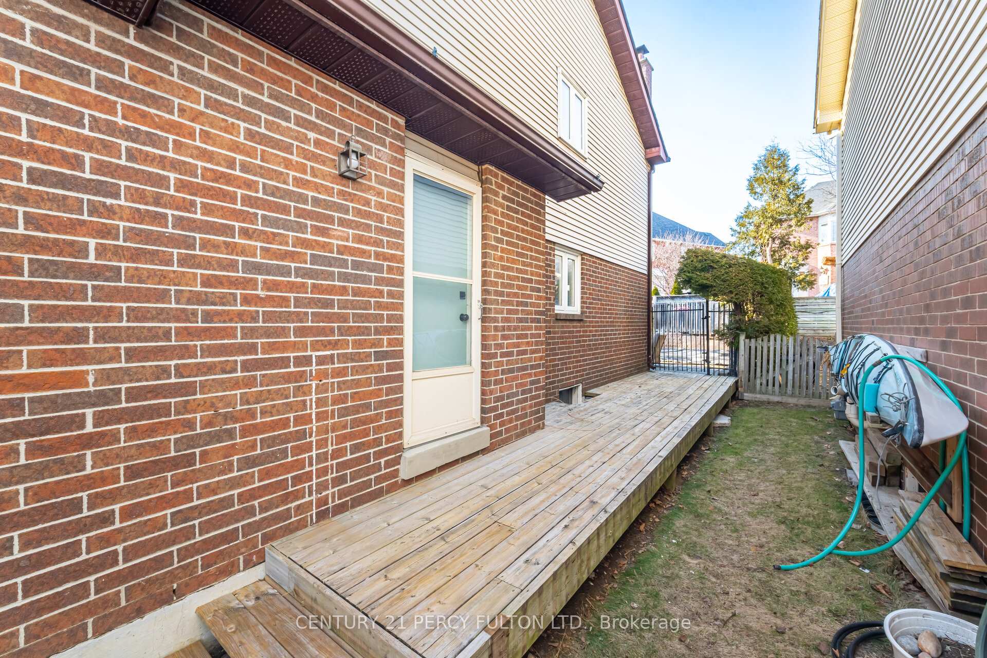 Photo 40 of 1285 Maple Ridge Drive, Pickering, Liverpool — HOMEH