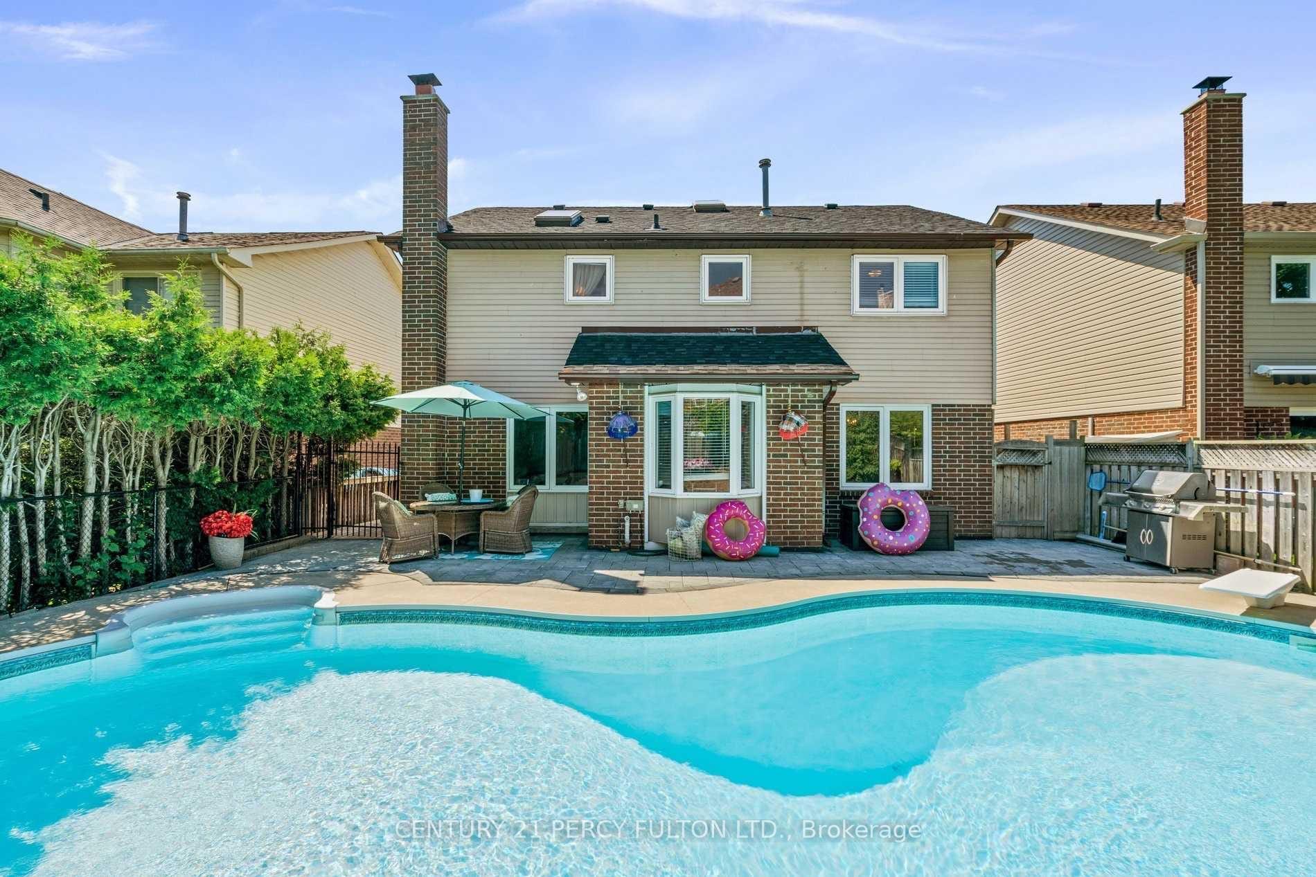 Photo 36 of 1285 Maple Ridge Drive, Pickering, Liverpool — HOMEH