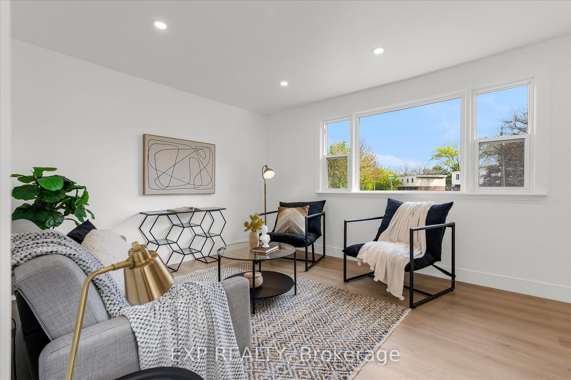 Photo 2 of 81 Armstrong Avenue, Hamilton, McQuesten — HOMEH