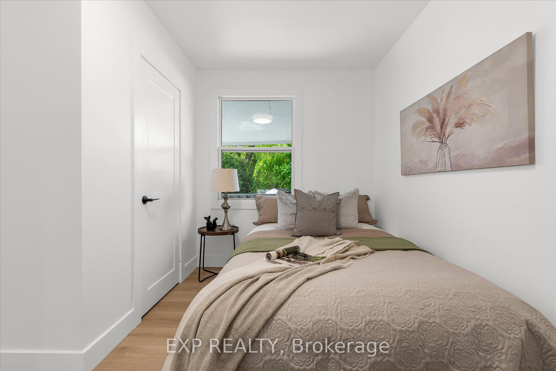 Photo 4 of 81 Armstrong Avenue, Hamilton, McQuesten — HOMEH