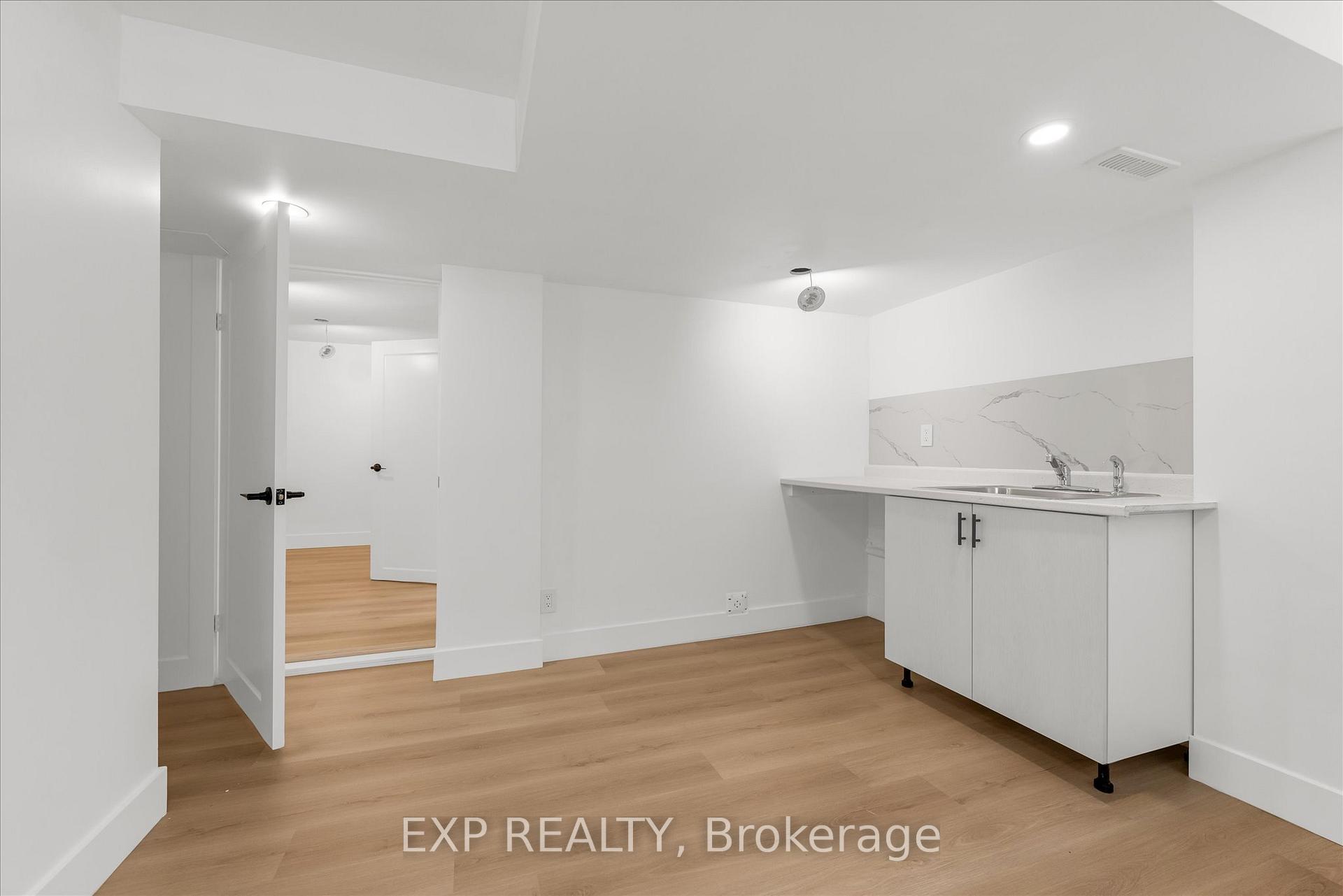 Photo 19 of 81 Armstrong Avenue, Hamilton, McQuesten — HOMEH