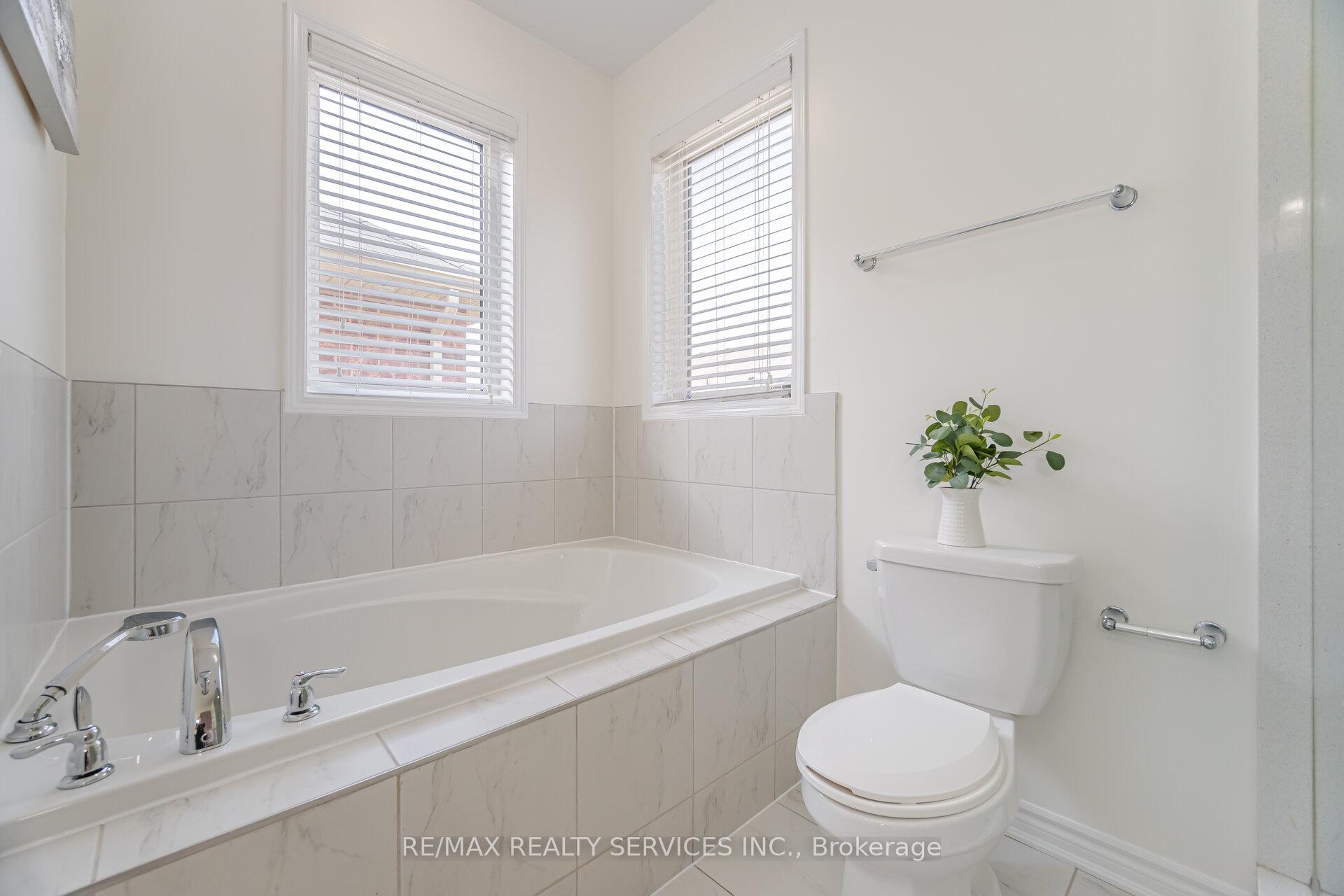 Photo 15 of 34 Jemima Road, Brampton, Northwest Brampton — HOMEH