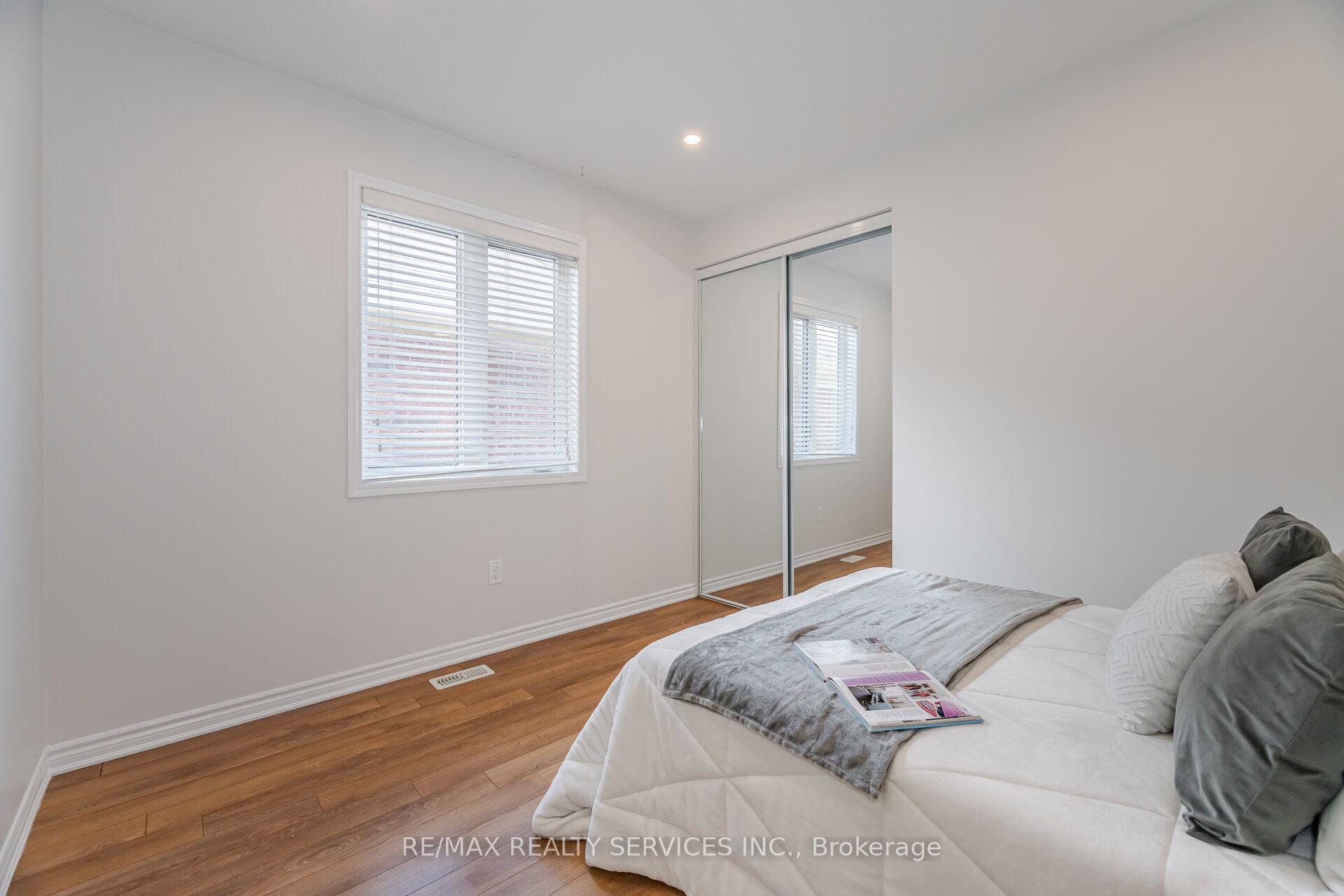 Photo 33 of 34 Jemima Road, Brampton, Northwest Brampton — HOMEH