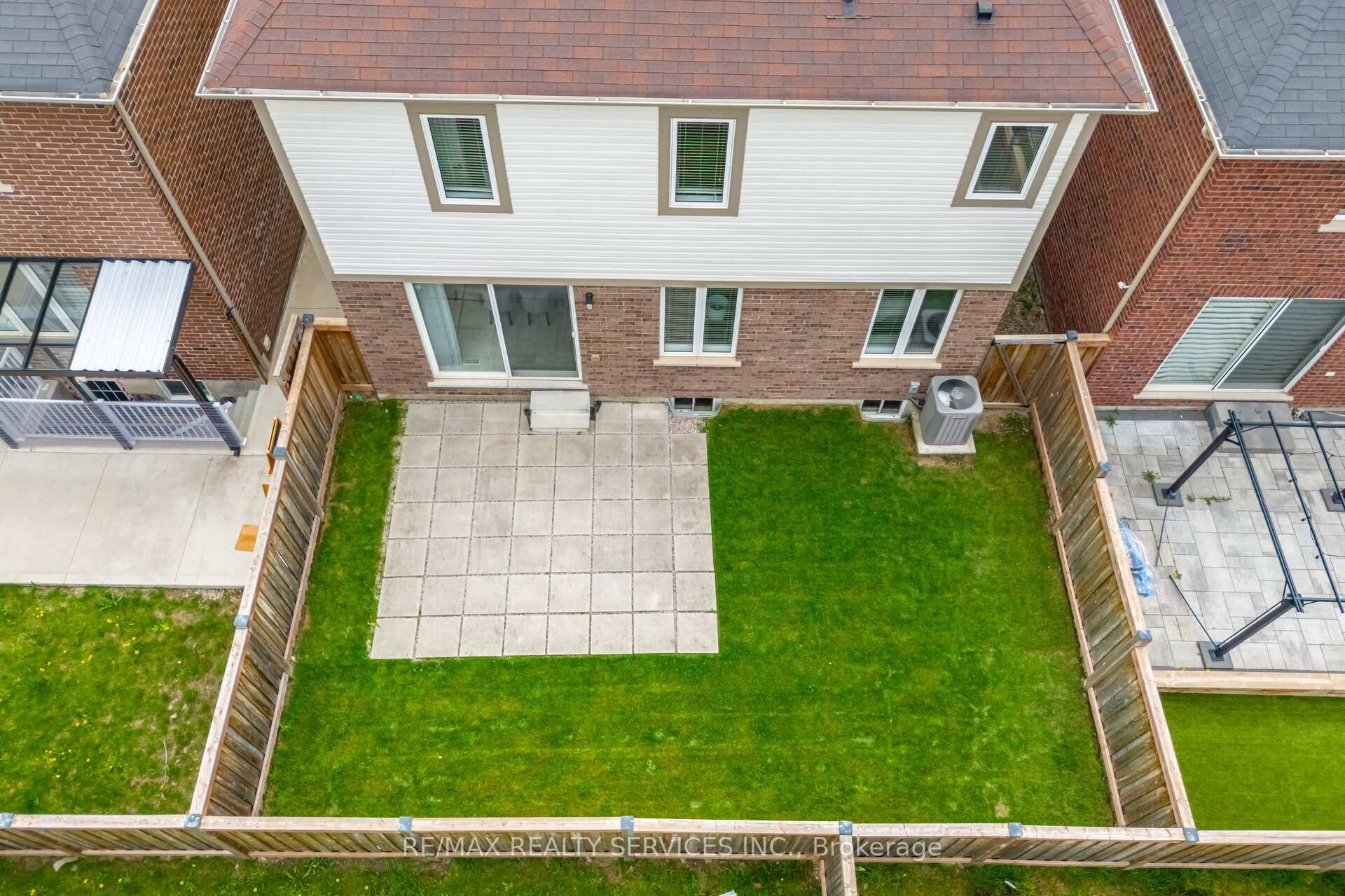 Photo 37 of 34 Jemima Road, Brampton, Northwest Brampton — HOMEH