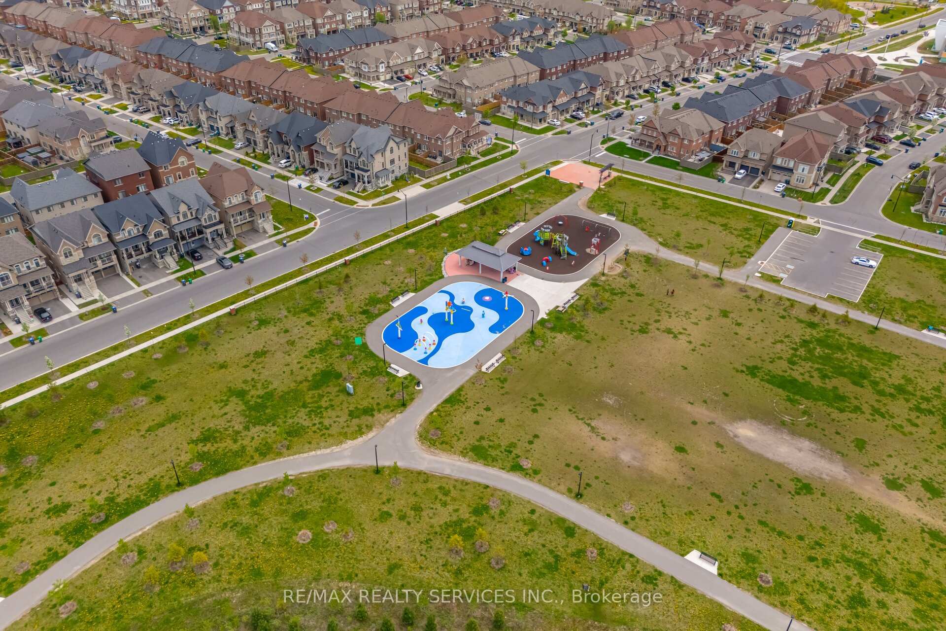 Photo 38 of 34 Jemima Road, Brampton, Northwest Brampton — HOMEH
