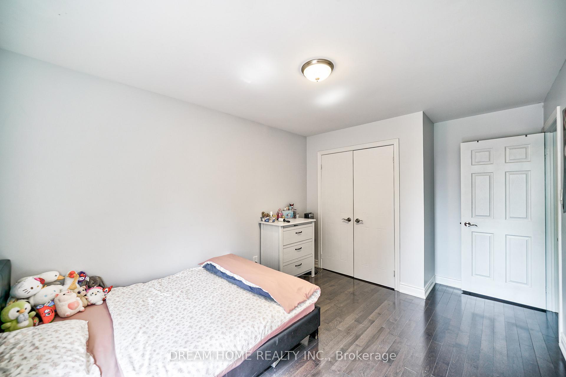Photo 28 of 53 Delaney Crescent, Barrie, Northwest — HOMEH