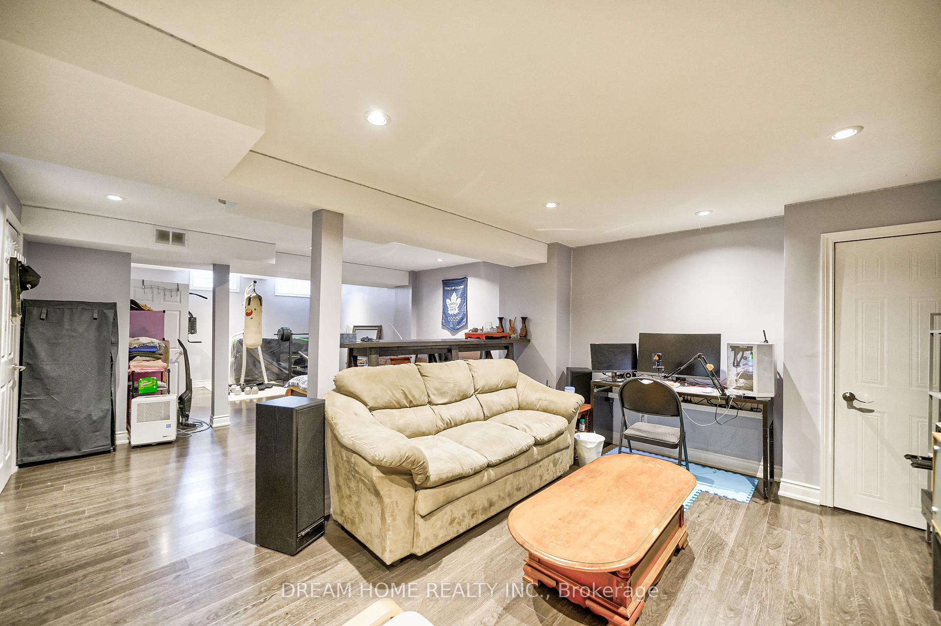 Photo 30 of 53 Delaney Crescent, Barrie, Northwest — HOMEH