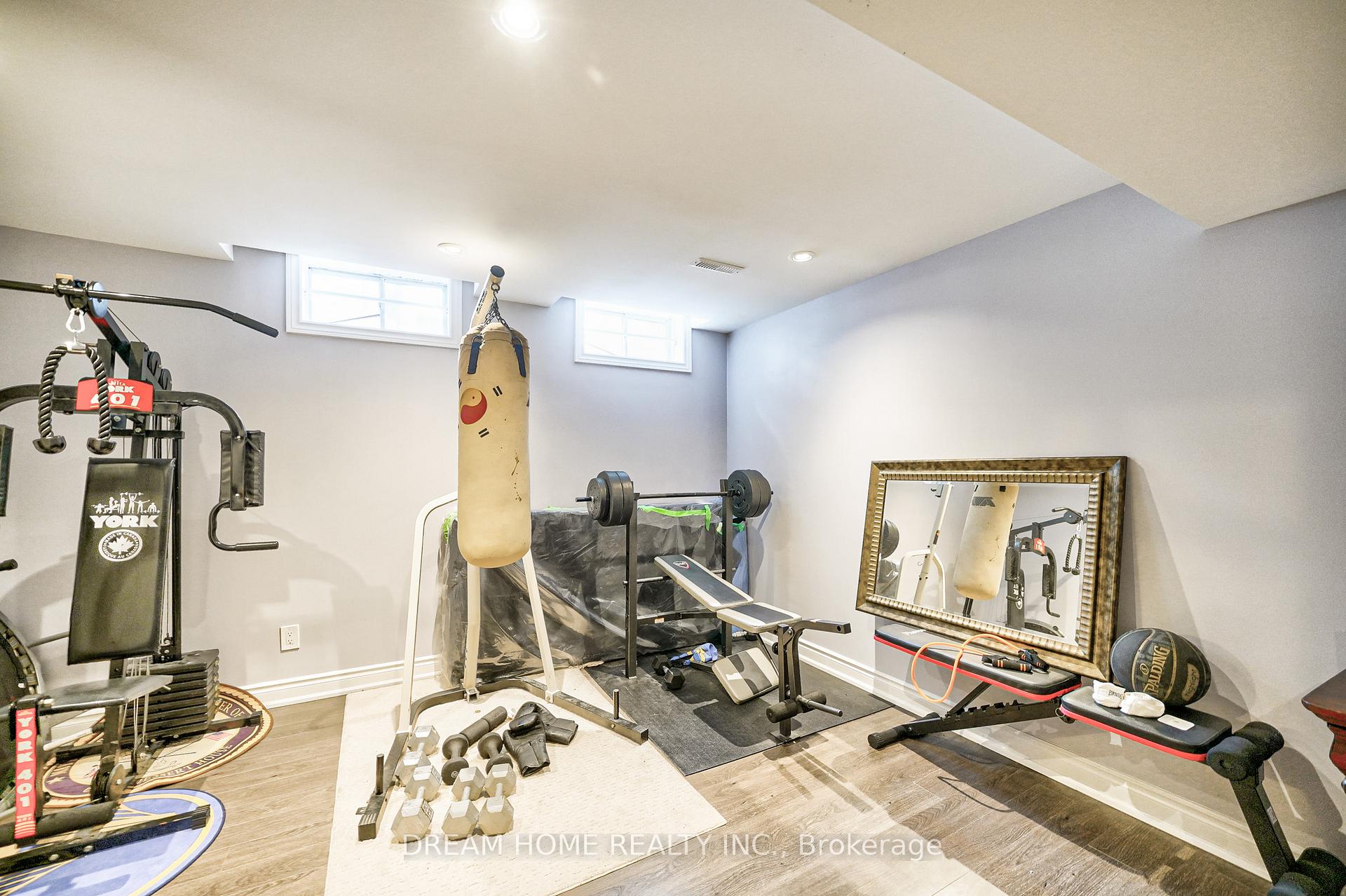 Photo 21 of 53 Delaney Crescent, Barrie, Northwest — HOMEH
