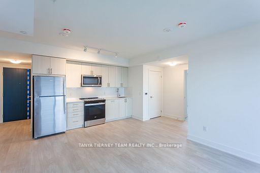 Photo 16 of Unit 2706, 2545 Simcoe Street N, Oshawa, Windfields — HOMEH