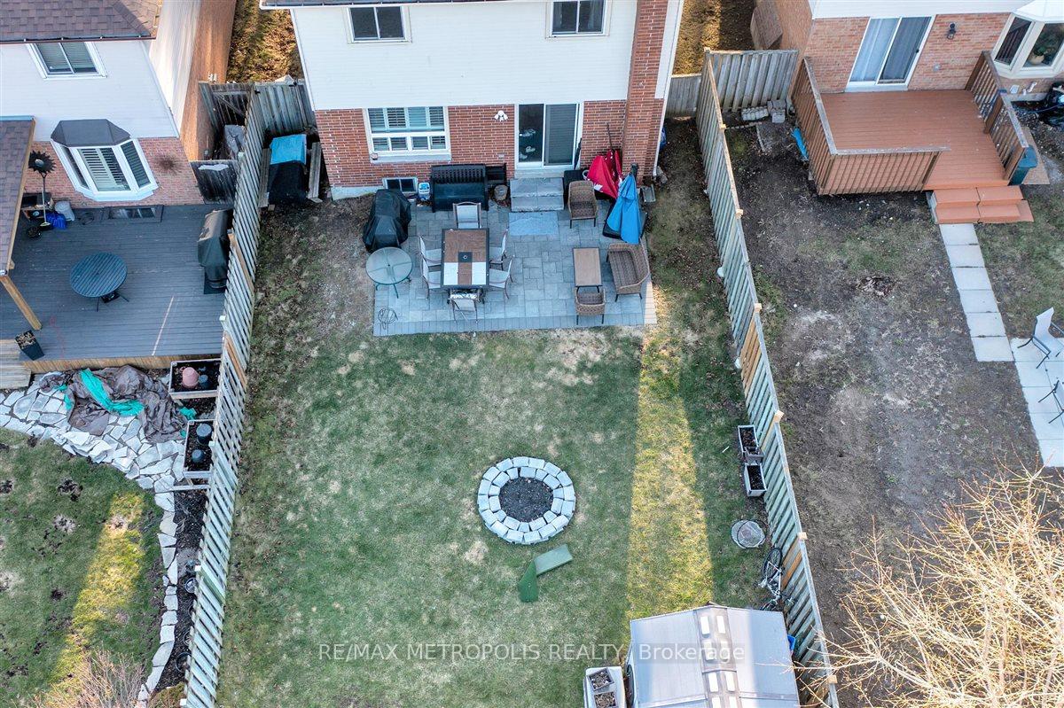 Photo 3 of 1125 Cedarcroft Crescent, Pickering, Liverpool — HOMEH
