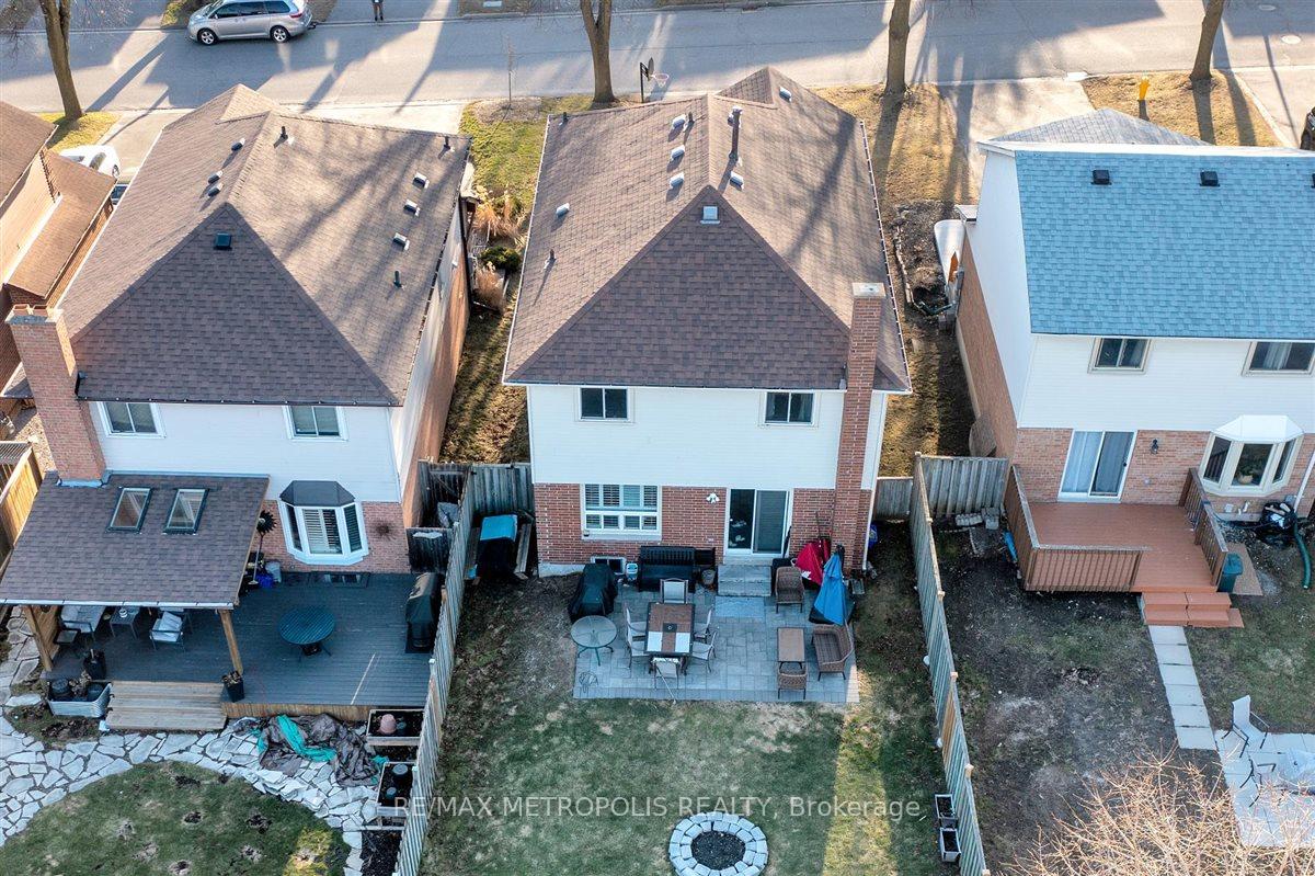 Photo 9 of 1125 Cedarcroft Crescent, Pickering, Liverpool — HOMEH