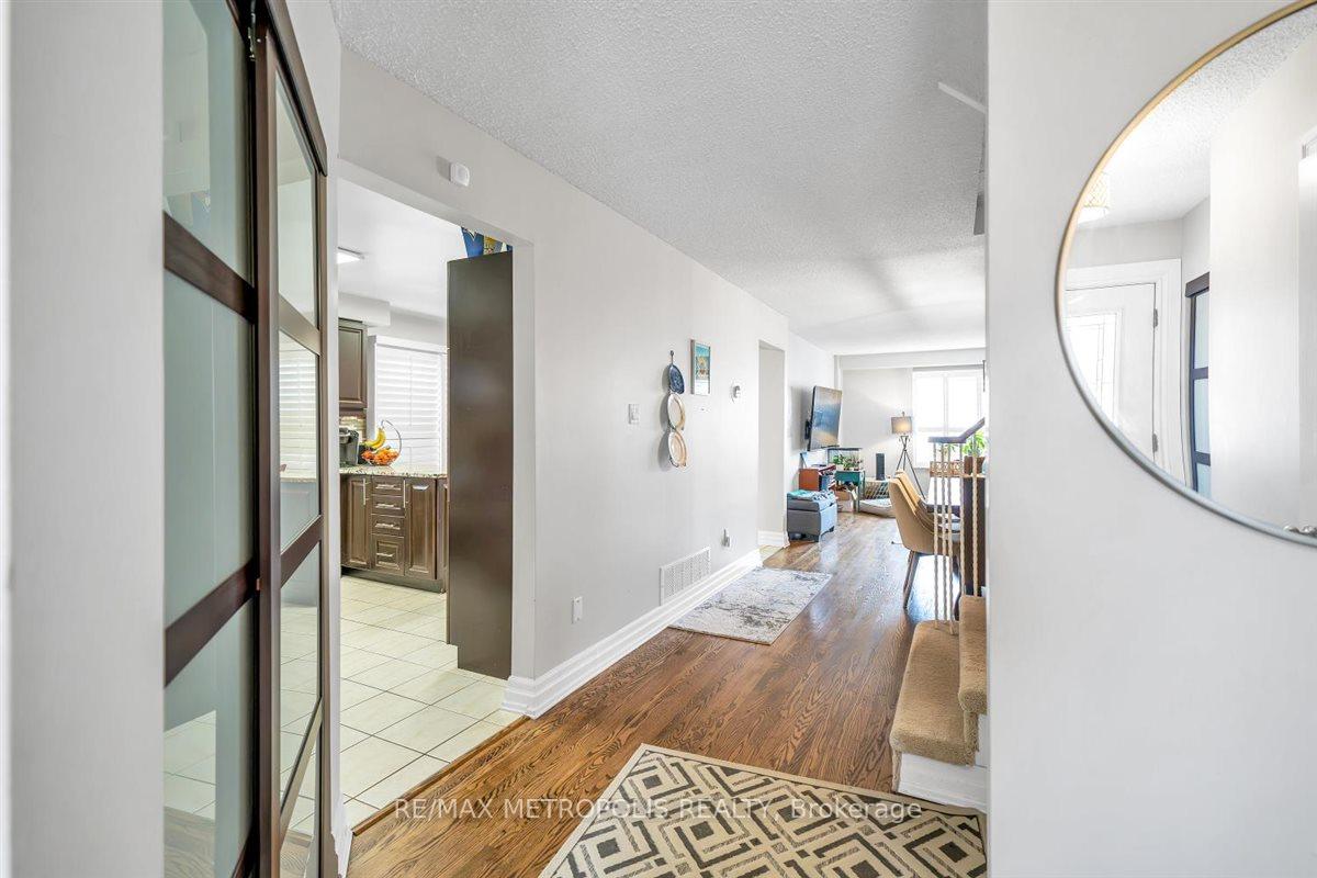 Photo 12 of 1125 Cedarcroft Crescent, Pickering, Liverpool — HOMEH