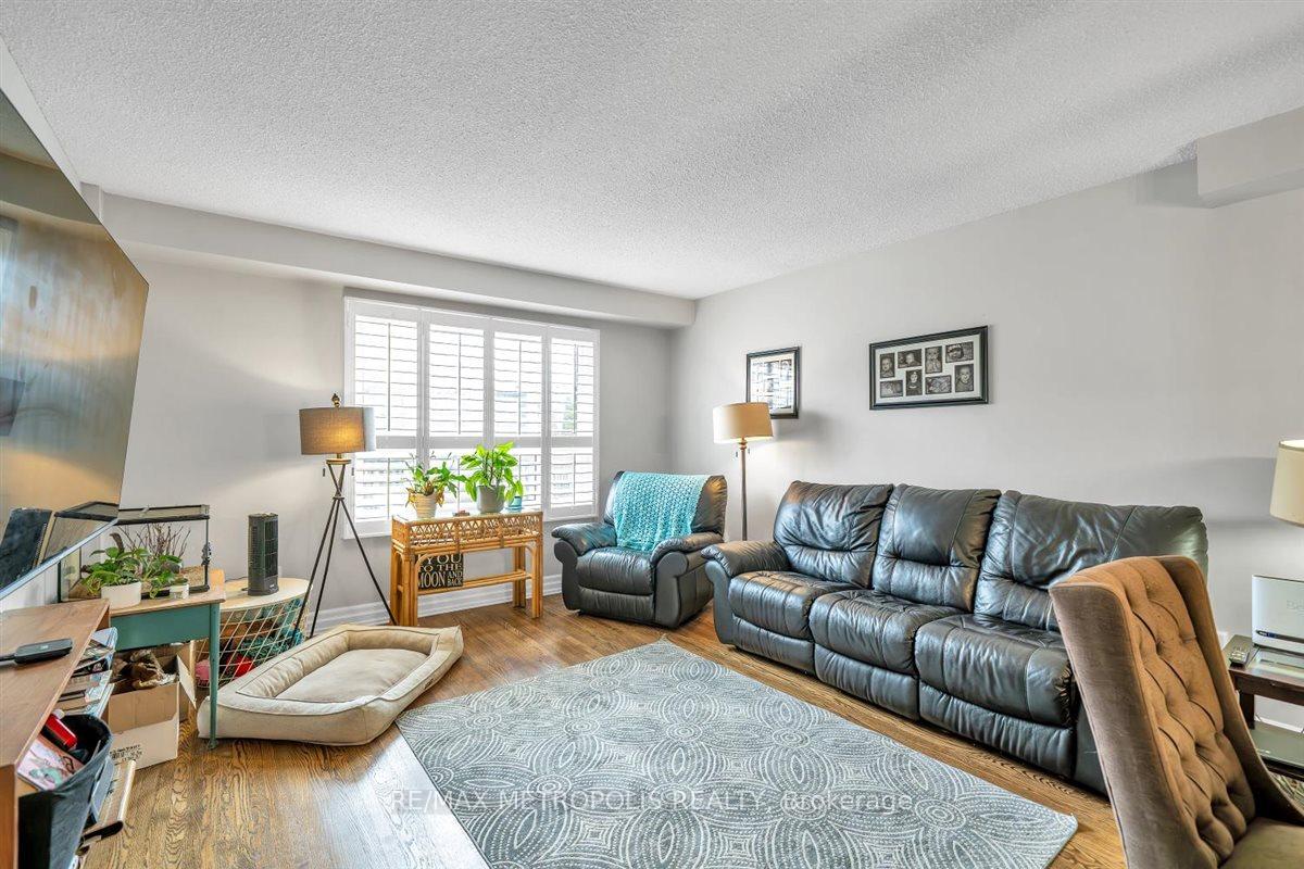Photo 13 of 1125 Cedarcroft Crescent, Pickering, Liverpool — HOMEH