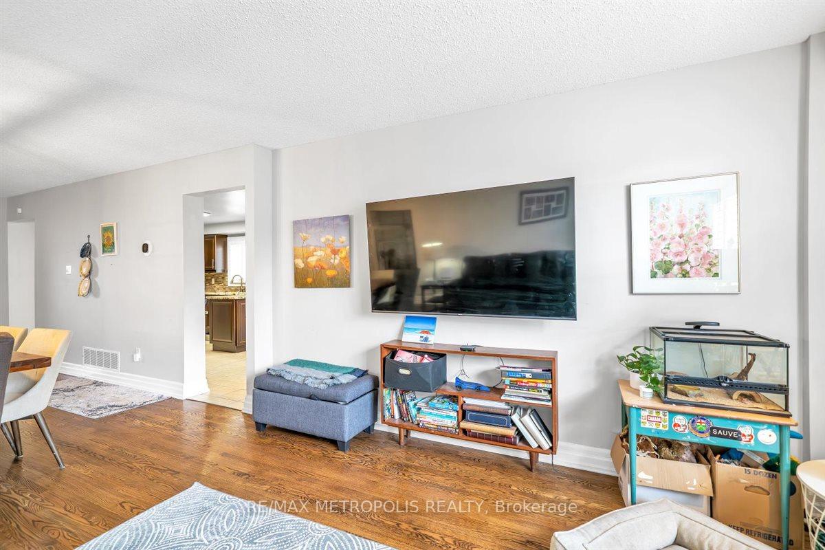 Photo 17 of 1125 Cedarcroft Crescent, Pickering, Liverpool — HOMEH