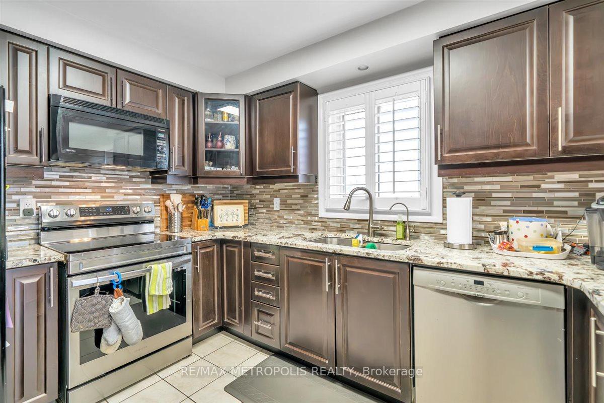 Photo 27 of 1125 Cedarcroft Crescent, Pickering, Liverpool — HOMEH