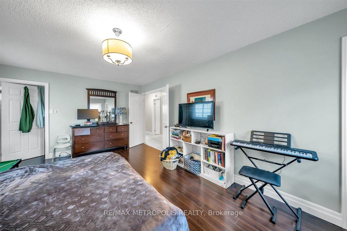 Photo 32 of 1125 Cedarcroft Crescent, Pickering, Liverpool — HOMEH