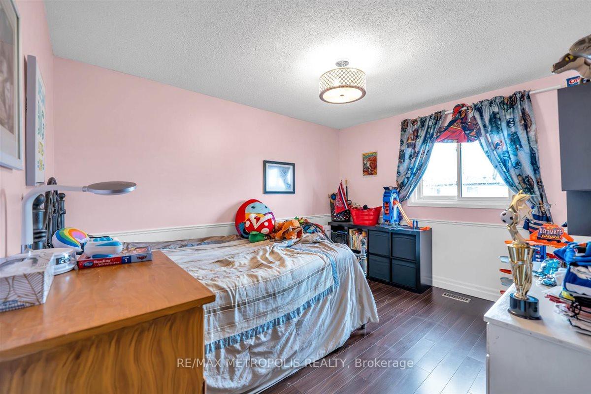 Photo 35 of 1125 Cedarcroft Crescent, Pickering, Liverpool — HOMEH