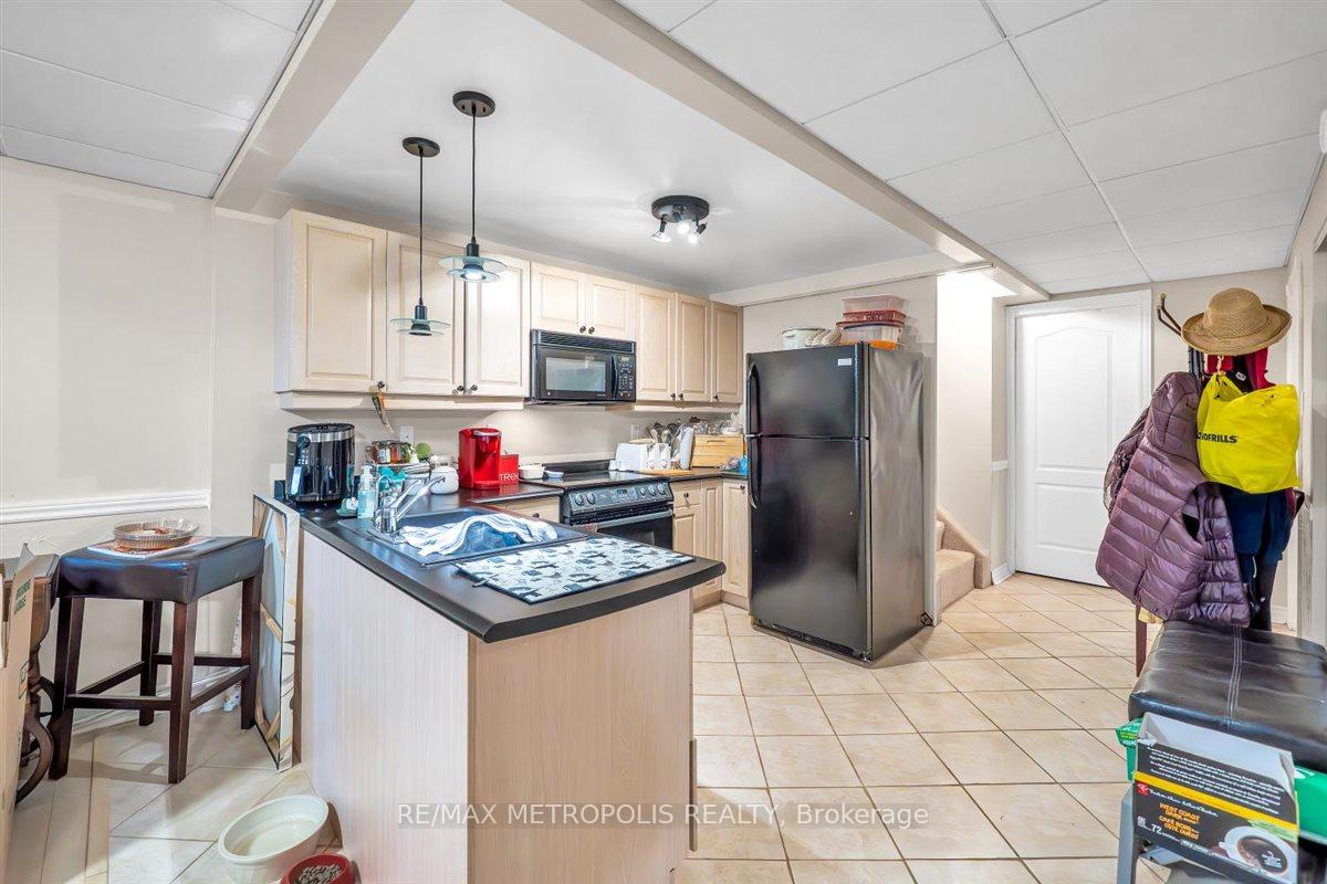 Photo 42 of 1125 Cedarcroft Crescent, Pickering, Liverpool — HOMEH