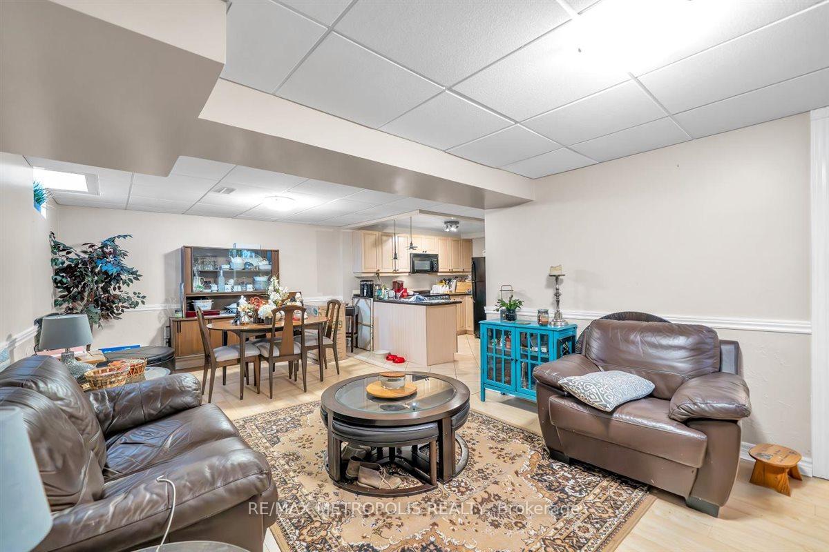 Photo 38 of 1125 Cedarcroft Crescent, Pickering, Liverpool — HOMEH