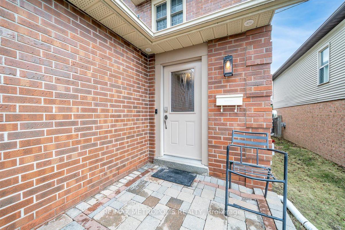 Photo 48 of 1125 Cedarcroft Crescent, Pickering, Liverpool — HOMEH