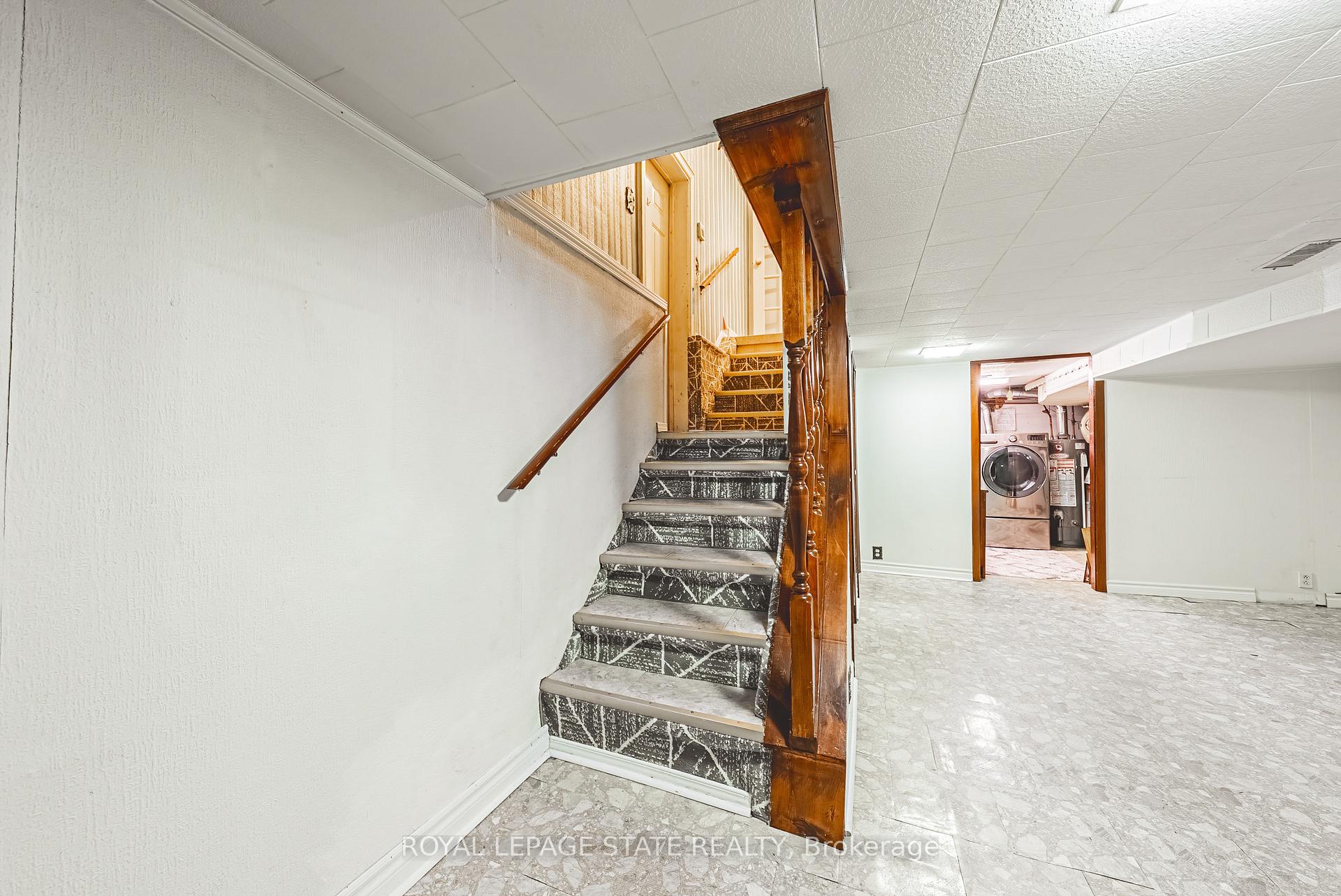 Photo 17 of 32 Sherman Avenue N, Hamilton, Gibson — HOMEH