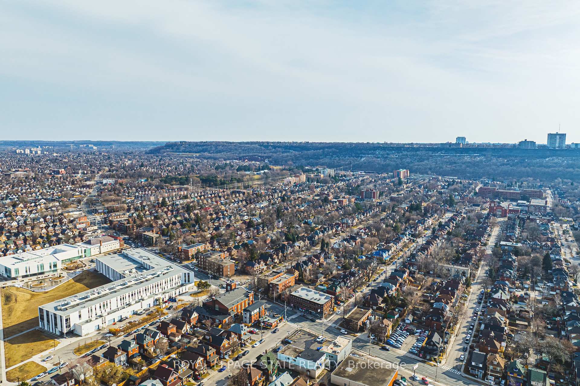 Photo 38 of 32 Sherman Avenue N, Hamilton, Gibson — HOMEH