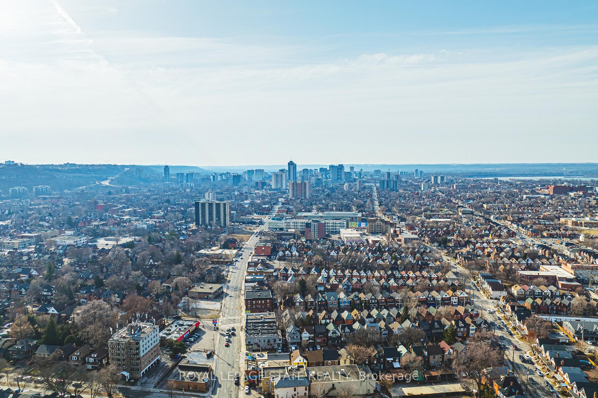 Photo 28 of 32 Sherman Avenue N, Hamilton, Gibson — HOMEH